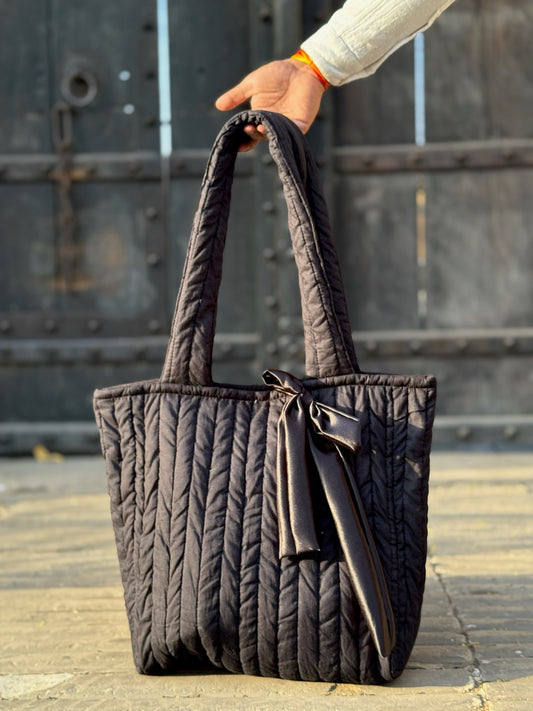 NOIR BOW TOTE